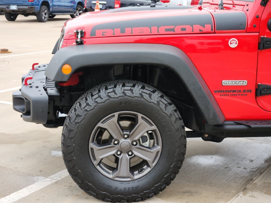 Used 2017 Jeep Wrangler Unlimited Rubicon AWD/4WD image 9