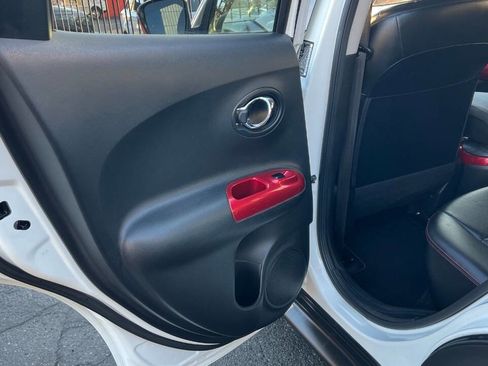 Used 2015 Nissan Juke SL image 31
