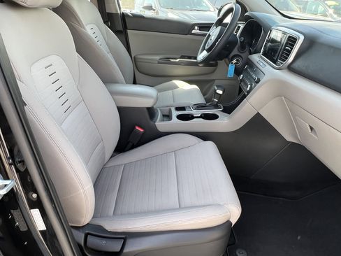 Certified 2020 Kia Sportage LX w/ LX Popular Package image 17