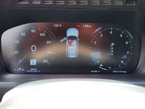 Used 2020 Volvo XC90 T6 Momentum AWD/4WD image 10
