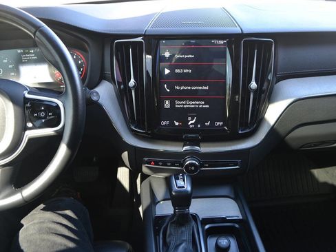 Used 2020 Volvo XC60 T6 Inscription w/ Protection Package Premier image 6