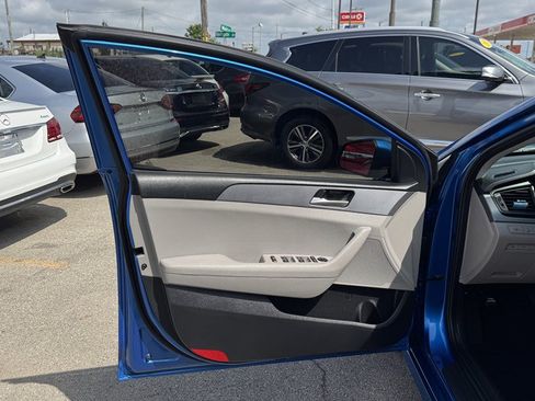 Used 2018 Hyundai Sonata SE FWD image 14