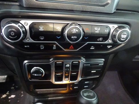 Certified 2023 Jeep Wrangler Unlimited Sport image 10