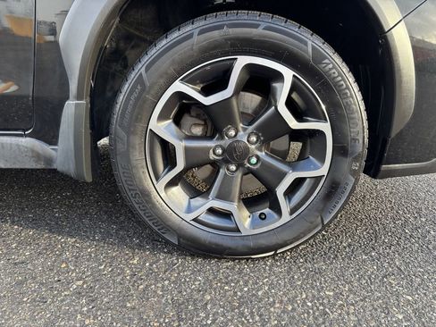 Used 2014 Subaru Crosstrek 2.0i Limited image 9