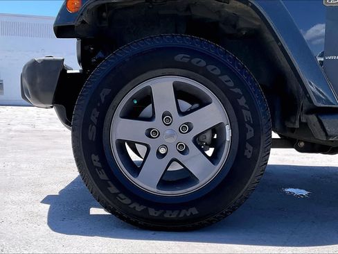Used 2016 Jeep Wrangler Unlimited Sport AWD/4WD image 8