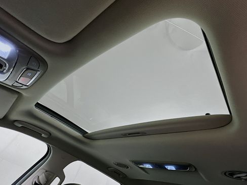 Used 2025 Kia Telluride S image 27