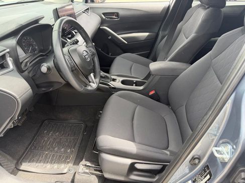 Used 2024 Toyota Corolla Cross LE FWD image 23