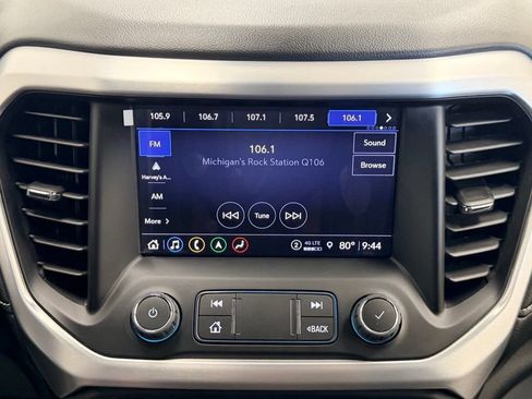 Used 2023 GMC Acadia SLE w/ Infotainment Package AWD/4WD image 16