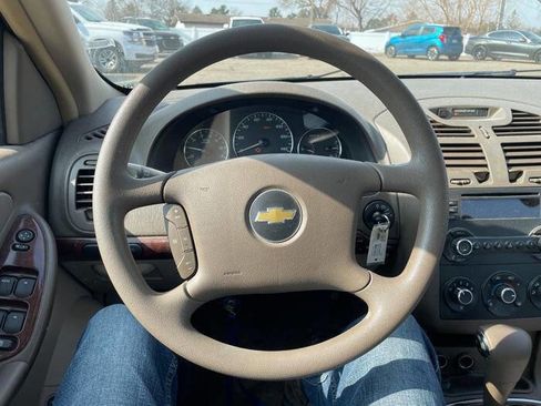 Used 2007 Chevrolet Malibu LS image 33