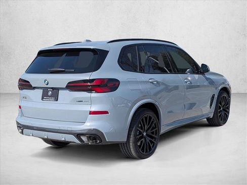 Used 2026 BMW X5 sDrive40i w/ M Sport Package RWD image 2