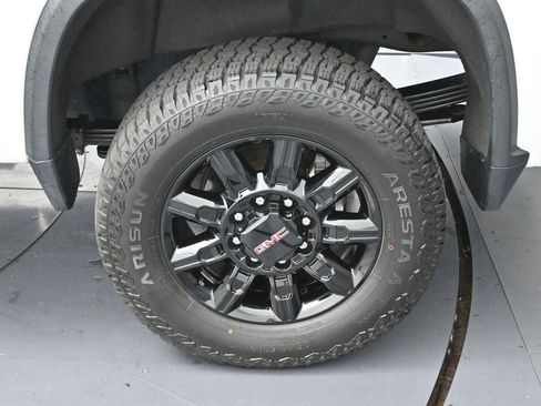Used 2024 Chevrolet Silverado 2500 LTZ AWD/4WD image 29