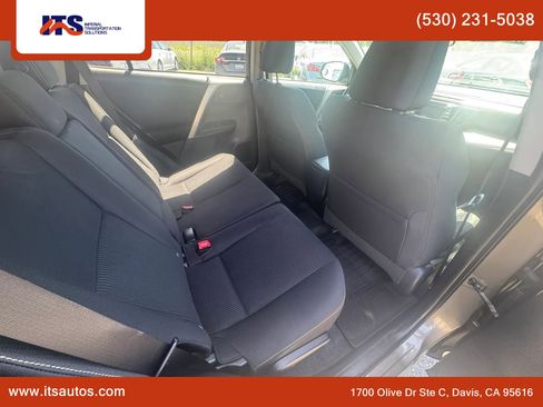 Used 2013 Toyota RAV4 XLE FWD image 11