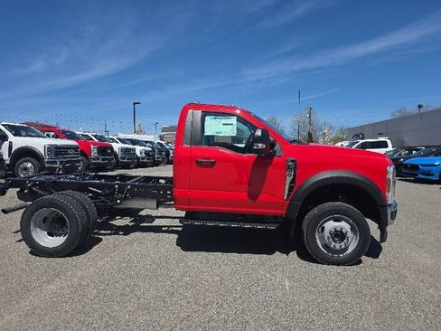 New 2026 Ford F550 4x4 Regular Cab Super Duty image 2