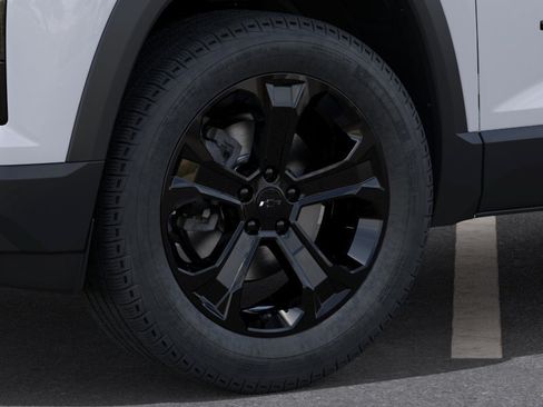 New 2027 Chevrolet Equinox LT FWD image 9