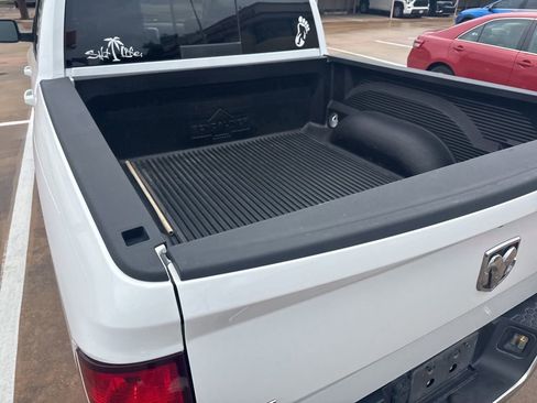 Used 2019 RAM 1500 Classic SLT RWD image 20