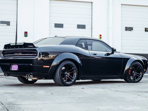 Used 2008 Dodge Challenger SRT8 image 3