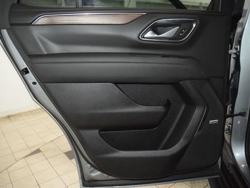Used 2024 Chevrolet Tahoe High Country AWD/4WD image 44