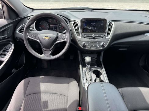 Used 2023 Chevrolet Malibu LT w/ Driver Confidence Package FWD image 11