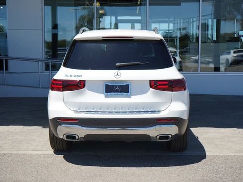 Used 2026 Mercedes-Benz GLB 250 image 7