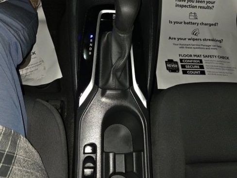 Used 2024 Toyota Corolla LE image 19