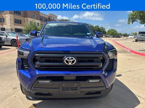 Certified 2025 Toyota Tacoma SR5 w/ SR5 Upgrade Package AWD/4WD image 2