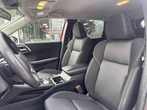 Used 2022 Mitsubishi Outlander ES image 17