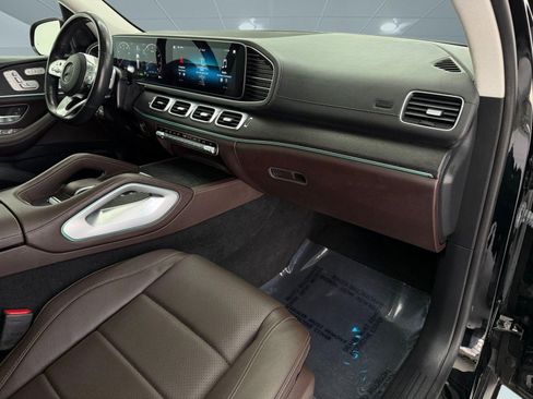 Used 2023 Mercedes-Benz GLS 450 4MATIC w/ AMG Line Exterior image 21