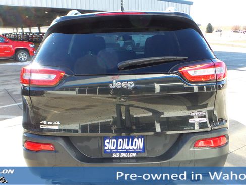 Used 2014 Jeep Cherokee Latitude w/ Comfort/Convenience Group image 4