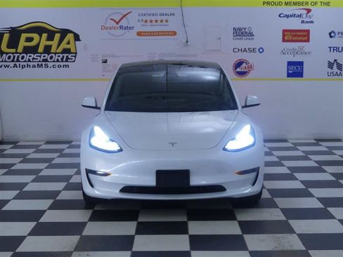 Used 2023 Tesla Model 3 Standard Range RWD image 2