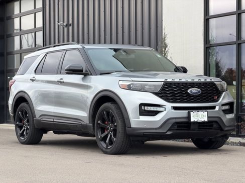 Used 2020 Ford Explorer ST w/ ST Street Pack image 4