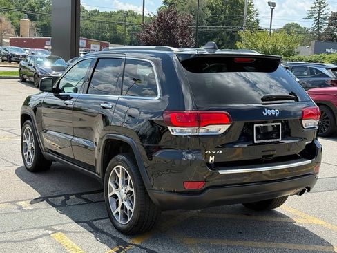 Used 2021 Jeep Grand Cherokee Limited AWD/4WD image 3