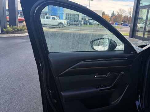 Used 2025 MAZDA CX-50 AWD 2.5 Turbo w/ Cargo Package image 10