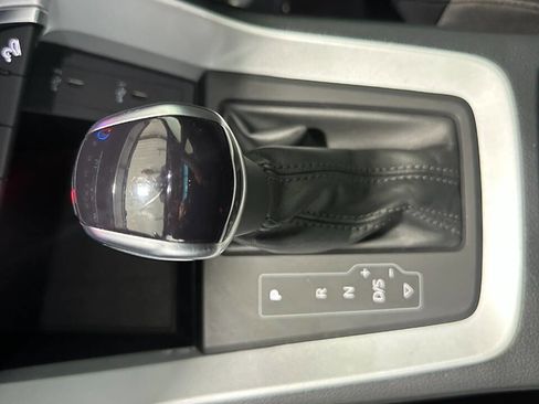 Used 2023 Audi Q3 2.0T Premium image 38