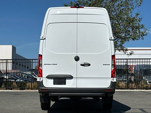 New 2025 Mercedes-Benz Sprinter 2500 image 6