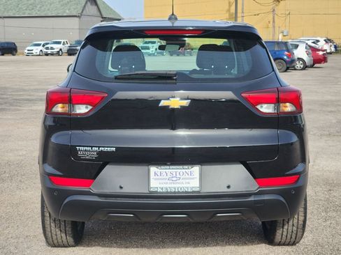 Used 2022 Chevrolet TrailBlazer LS image 6