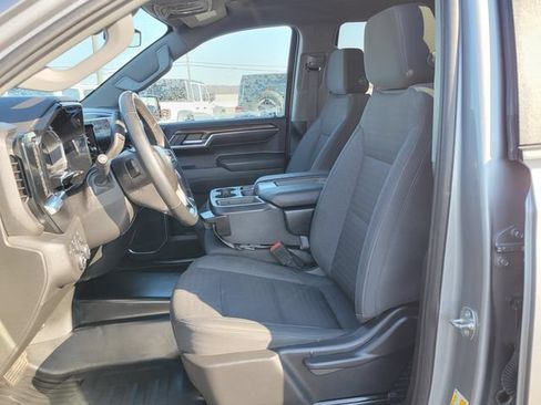 Used 2023 Chevrolet Silverado 1500 LT AWD/4WD image 5