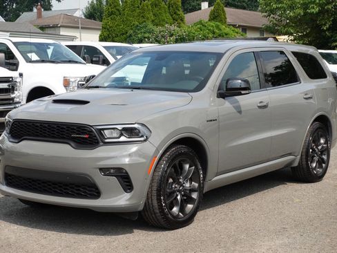 Used 2022 Dodge Durango R/T w/ Trailer Tow Group IV image 1