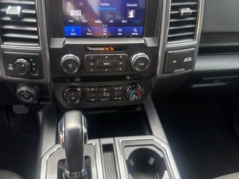 Used 2020 Ford F150 XLT w/ Equipment Group 302A Luxury AWD/4WD image 29