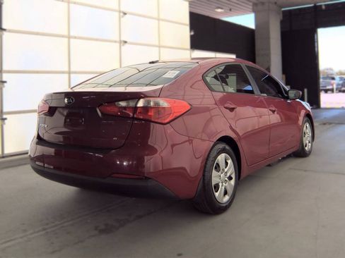 Used 2016 Kia Forte LX FWD image 2