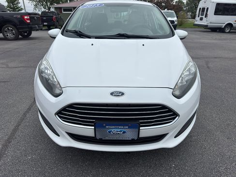 Used 2015 Ford Fiesta SE FWD image 3