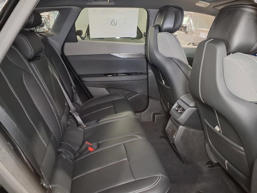 New 2027 Cadillac Optiq Luxury RWD image 5