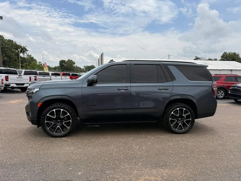 Used 2021 Chevrolet Tahoe RST w/ Luxury Package AWD/4WD image 4