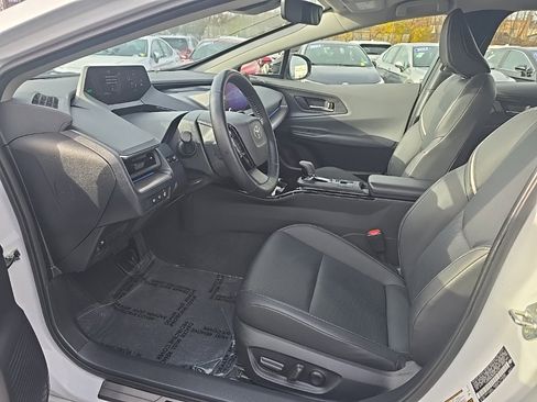 Certified 2024 Toyota Prius XLE image 15