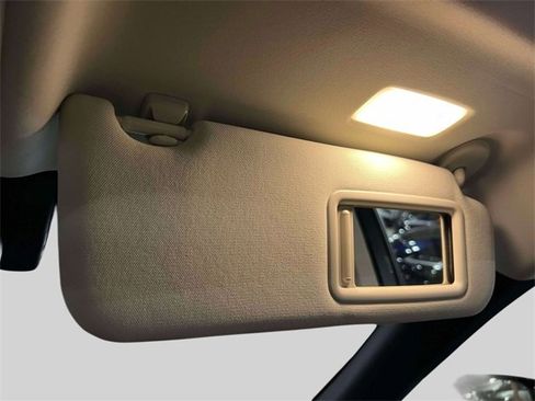 Certified 2025 Lexus ES 300h w/ Premium Package image 40