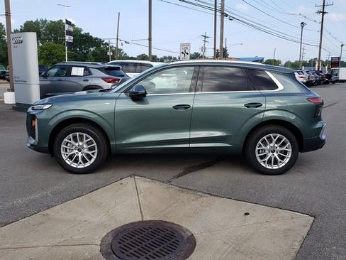 New 2026 Audi Q3 quattro 2.0T AWD/4WD image 7