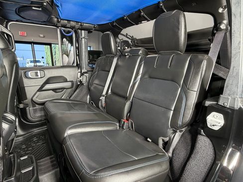 Used 2023 Jeep Wrangler Unlimited Rubicon 4xe AWD/4WD image 25
