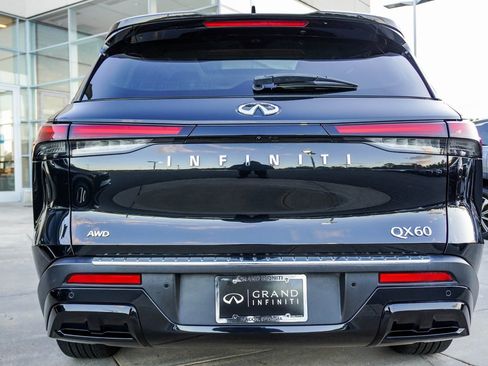 Used 2023 INFINITI QX60 Luxe w/ Vision Package image 10