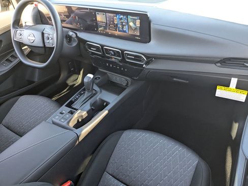 New 2026 Nissan Sentra SV FWD image 30