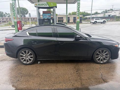 Used 2019 MAZDA MAZDA3 Sedan w/ Premium Package FWD image 2