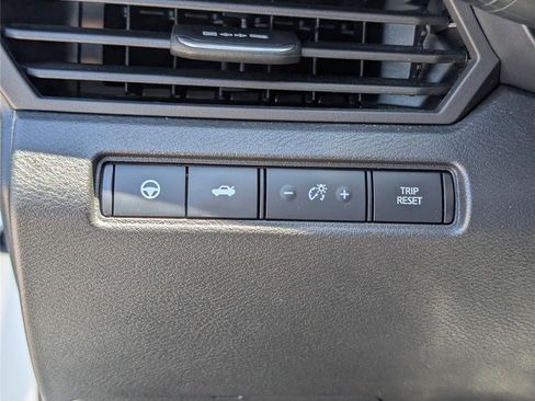 Used 2023 Nissan Altima 2.5 SL AWD/4WD image 21